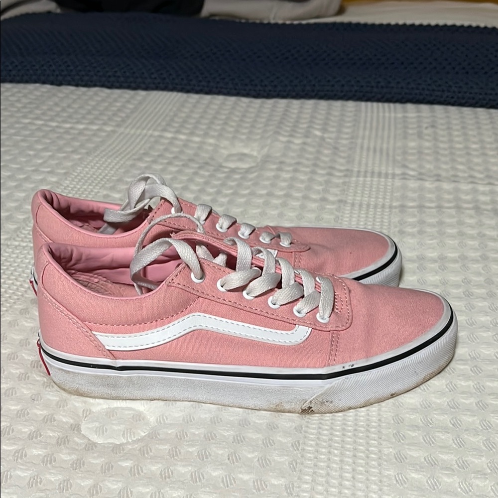 Vans Women's Pink Sneakers
